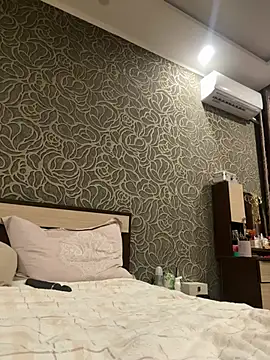 Sweet_little_gir live