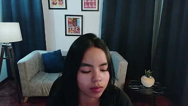 SofiaMante_ live