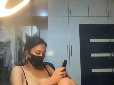 livia_dolls live