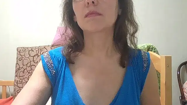 HollyJewel live