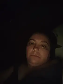 EmmaEmmy40 live