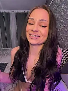 Olivia_Noor live
