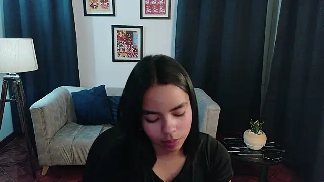 SofiaMante_ live