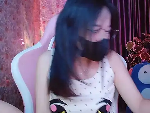Julie_Ulie live