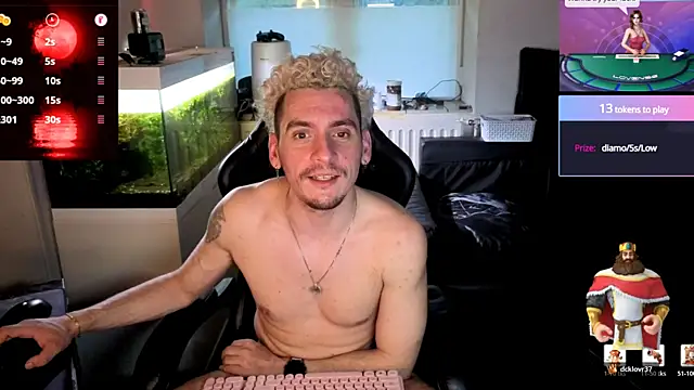 Rayzel_White profile