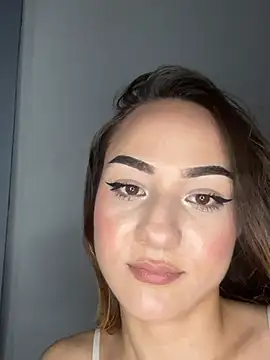 LioraX69 live