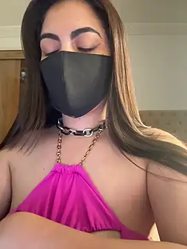 Hot-Sarah-arab live