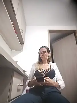 AlanaBrunetteX_X live
