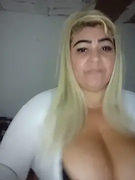 BonniAdams live