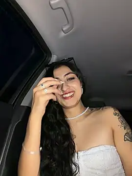 Dahlia_cortes live