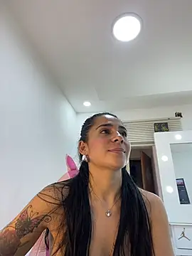 Meganmilk1 live