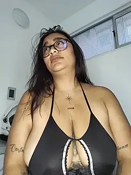 Mia_skyy18 live