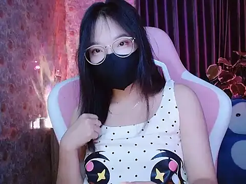 Julie_Ulie live