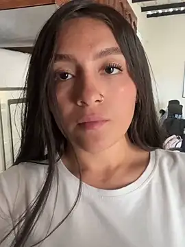 Alyha_cortes_ live