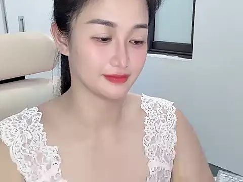 AmyLinee_1 live