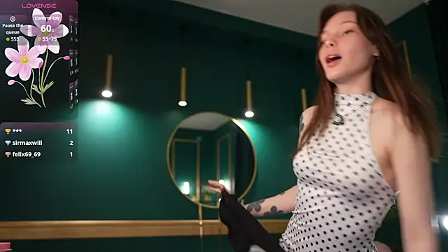 Mili_Joy live