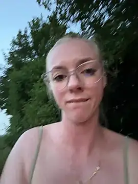 LinaLeana live