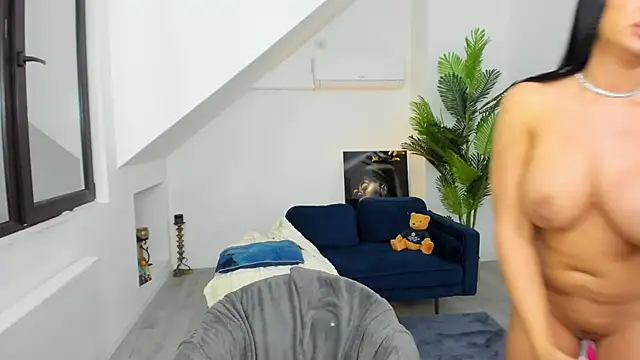 Ranya_Evy live