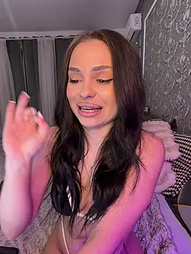 Olivia_Noor live