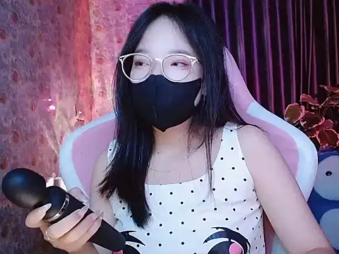 Julie_Ulie live