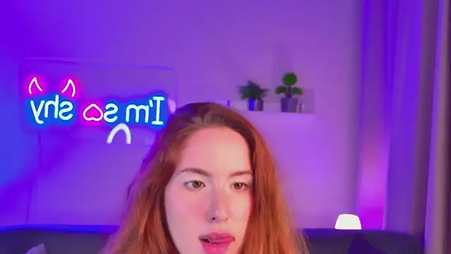 ChloeAster live