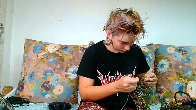 Sophie_Bell live