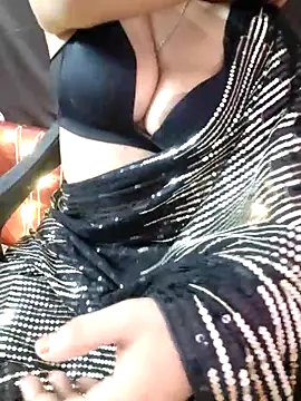 Shaniyaloveyou32 live