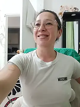 emilypoppy3 live
