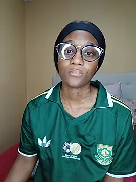 Lucy_Blacksilk live