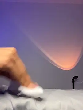MaddyX__ live