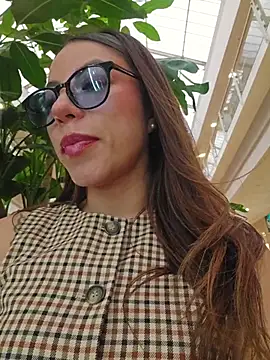 Karen_San_Miguel live