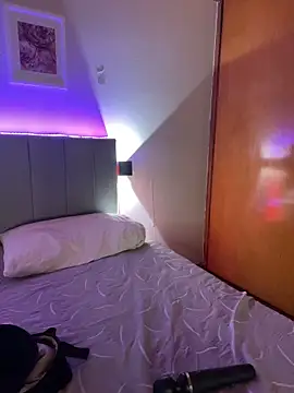 Isabella18_pink live