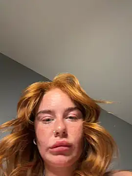 Ellieskyyee1 live