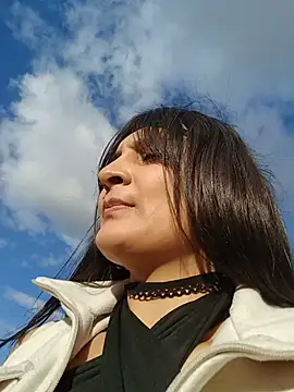 Alejandra_alson live