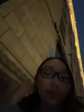 trytomakememoam live