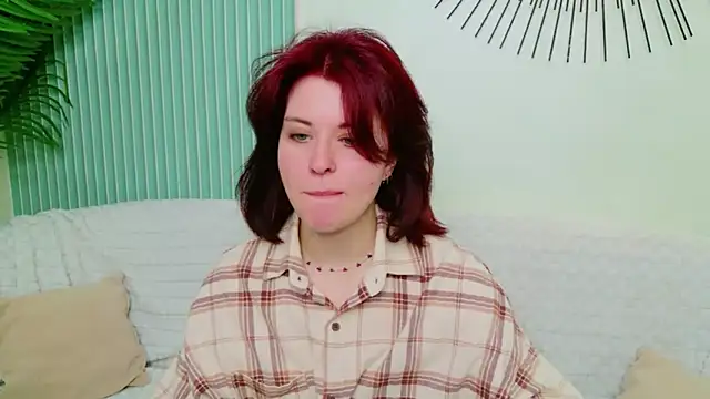 Milana_Bold live