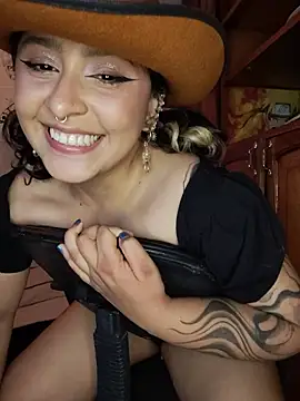 Ateneea_Withe profile