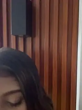 Zoe_rousse01 live