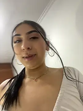 Elek_tra live