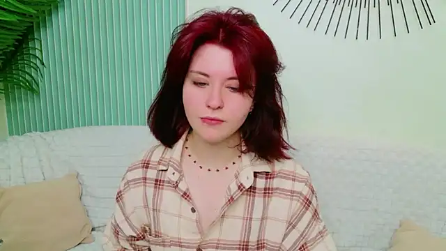 Milana_Bold live