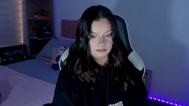 OphelianaRose33 live