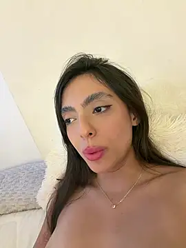 ZaraLuuv live