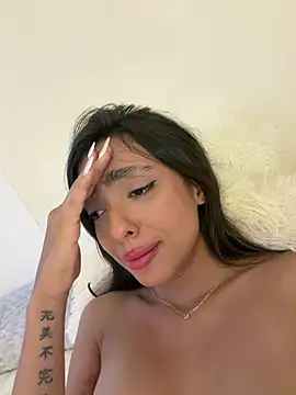 ZaraLuuv live