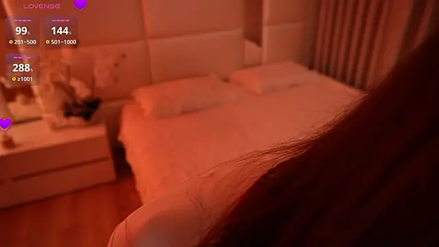 Lilly_Colins live