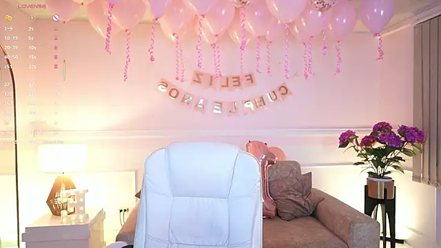 EmilyTurneer live