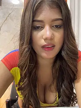 Zoe_rousse01 live