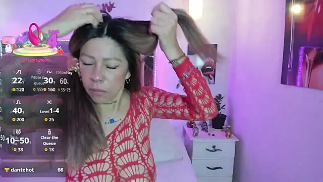 Karly_moon live