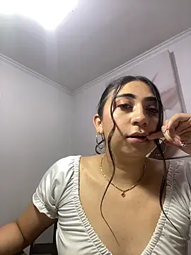 Elek_tra live