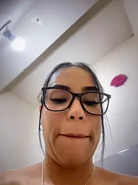 Naatalia live