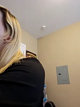 AmethystFoxx live